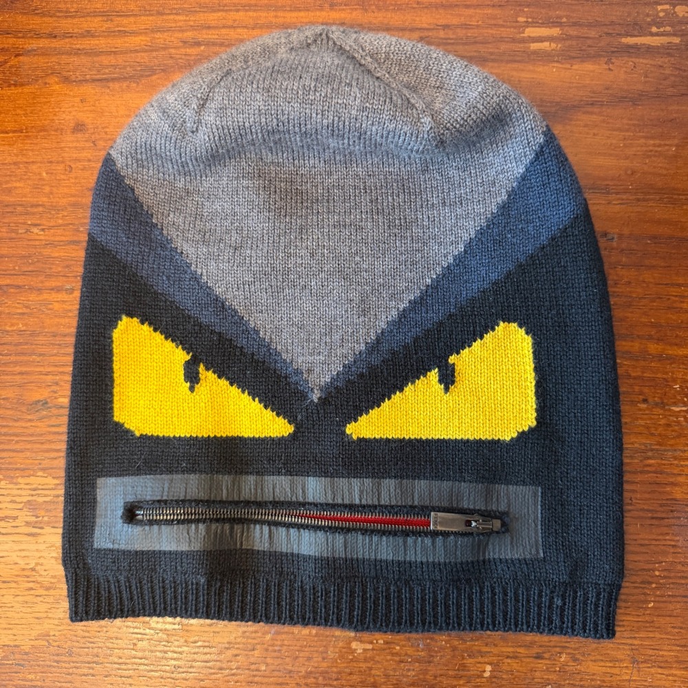 Fendi Roma Monster Eyes Beanie Black Grey Wool Bag Bugs Zipper Hat Made in Italy